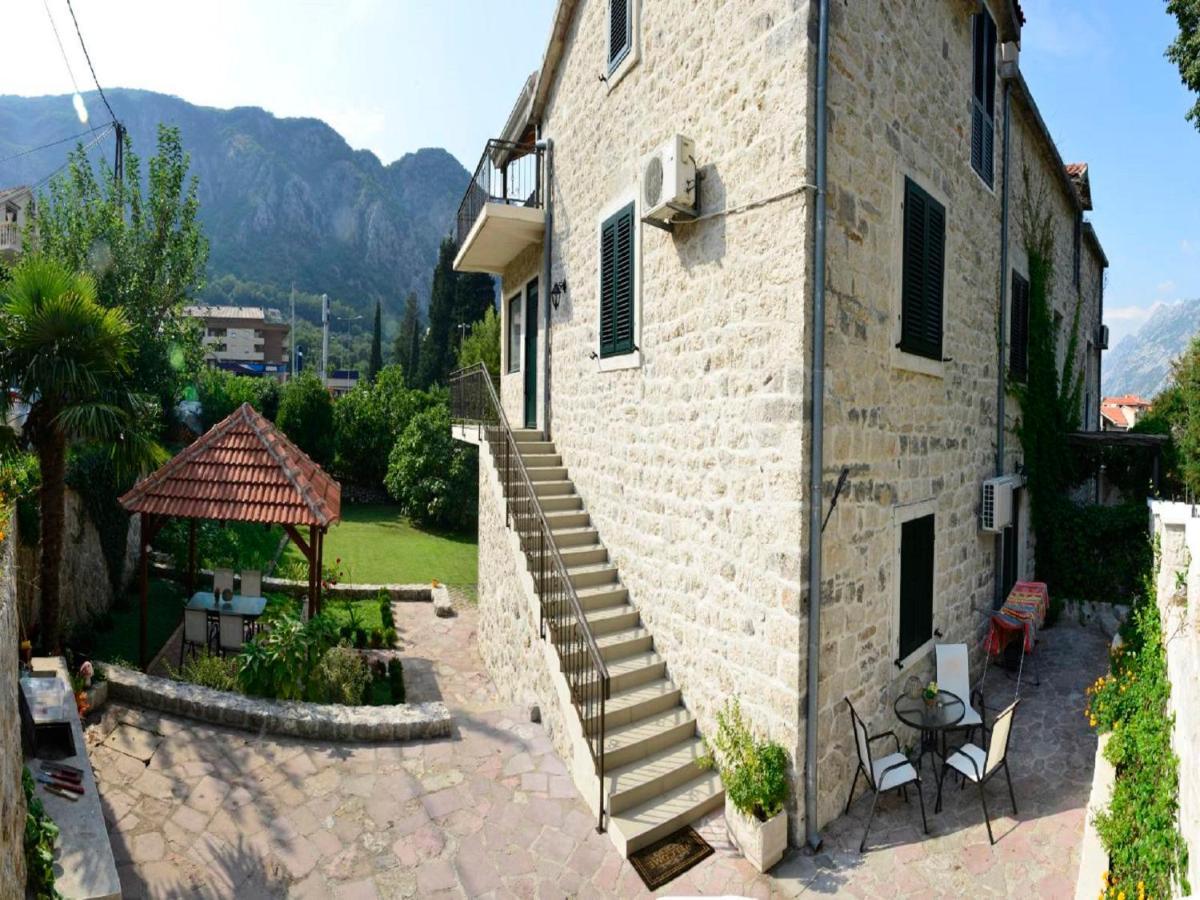 Villa Andrea Apartments With Parking Kotor Exterior photo